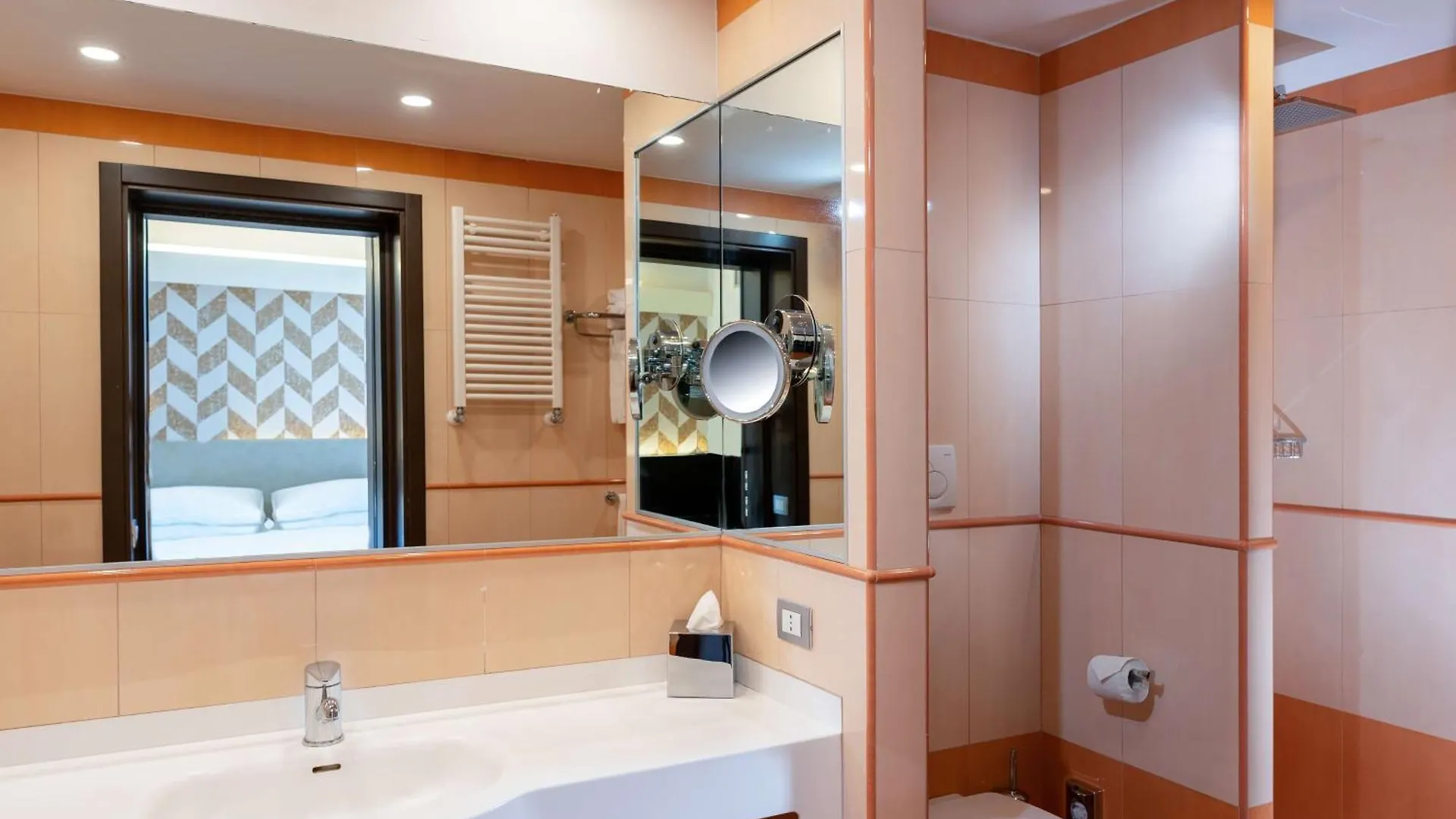 Hotel Doubletree By Hilton Milan Malpensa Solbiate Olona 4*,  Italia