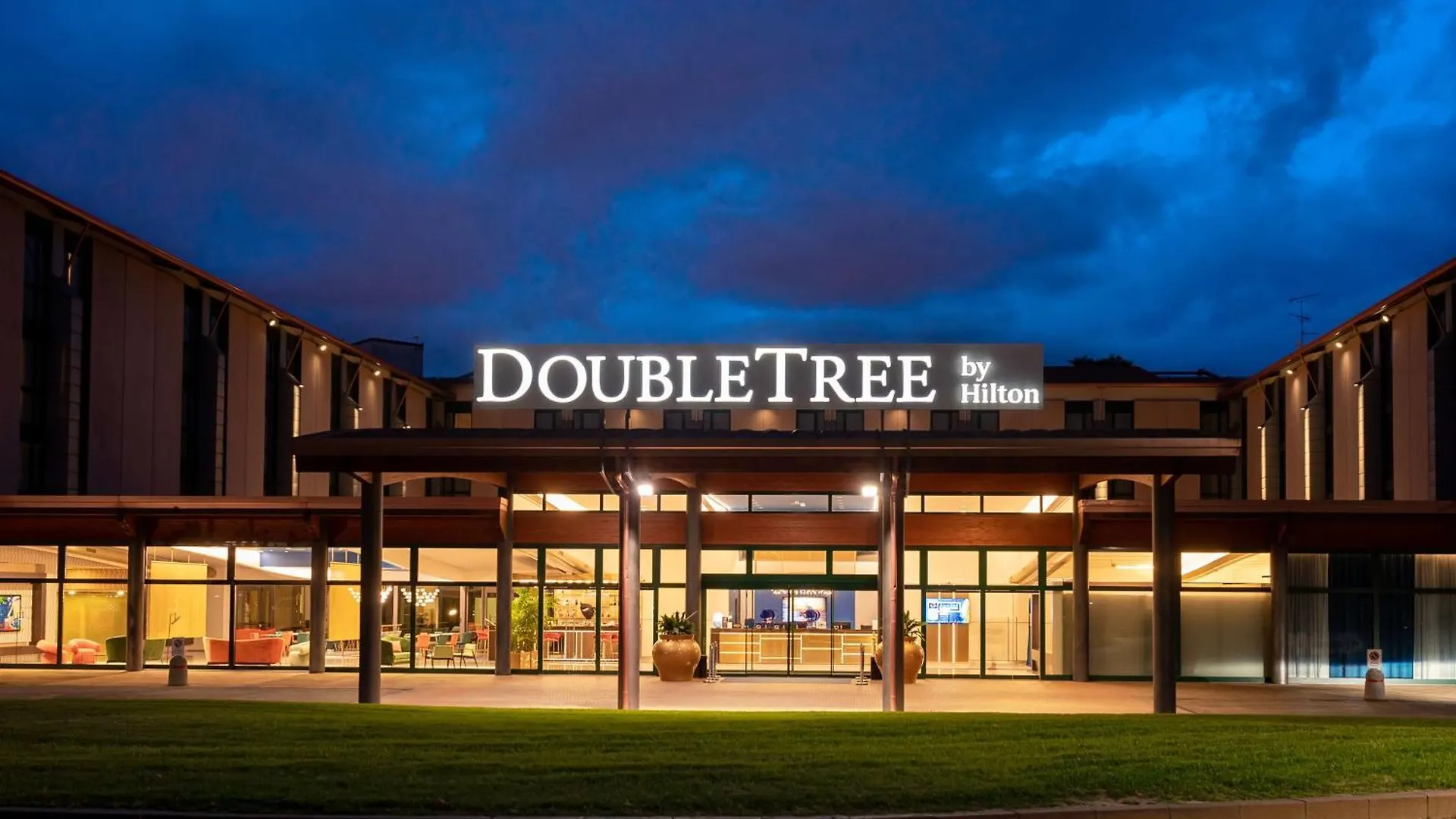 Doubletree By Hilton Milan Malpensa Solbiate Olona Hotel 4*,