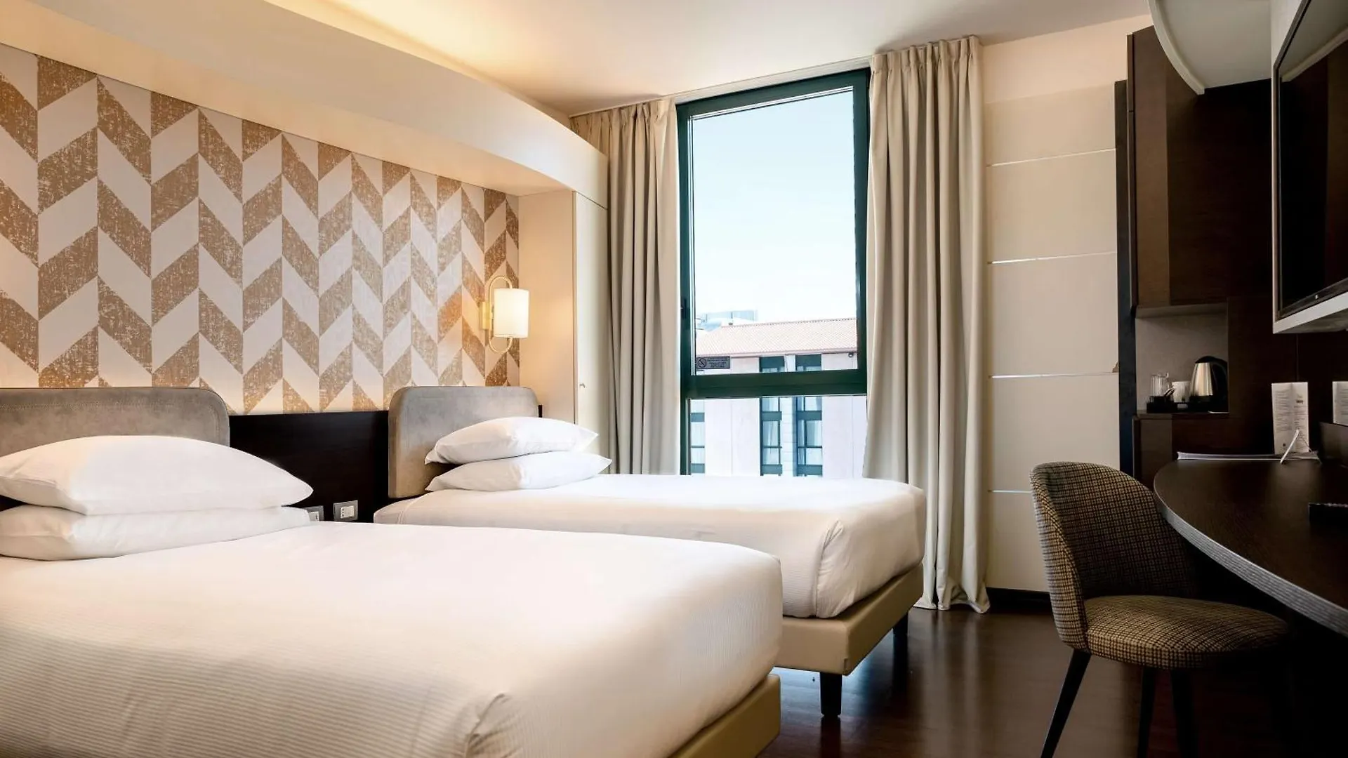 Doubletree By Hilton Milan Malpensa Solbiate Olona Hotel 4*,