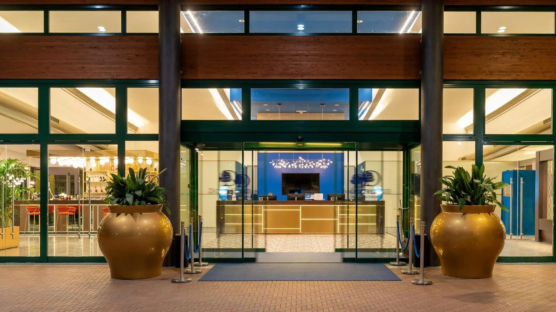 Doubletree By Hilton Milan Malpensa Solbiate Olona Hotel
