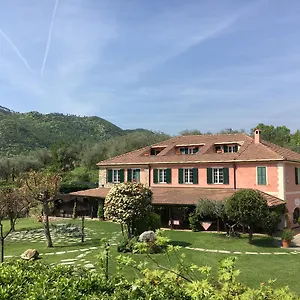 *** Hotel Relais Borgofasceo Italie