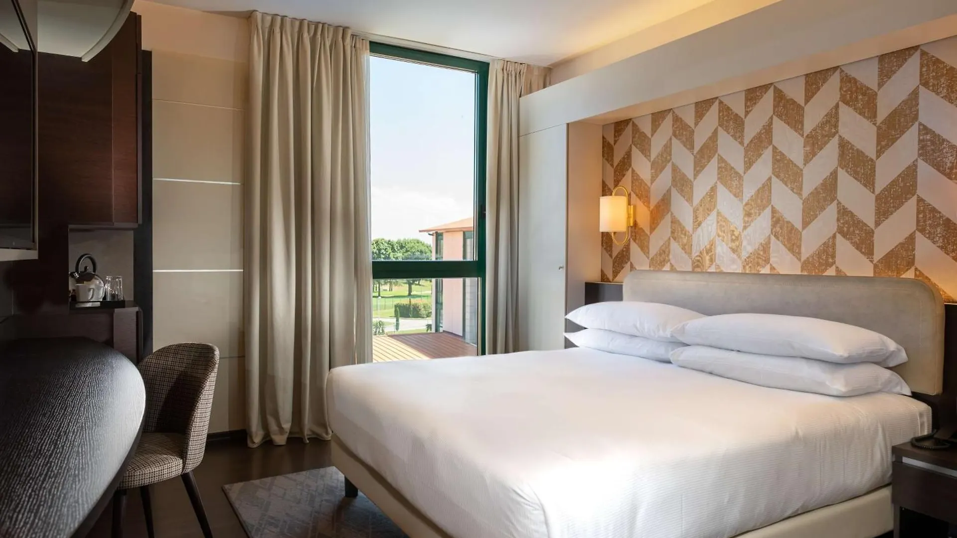 Doubletree By Hilton Milan Malpensa Solbiate Olona Hotel Italy